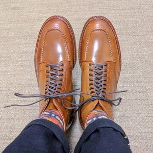 Meet your Posher, DJ